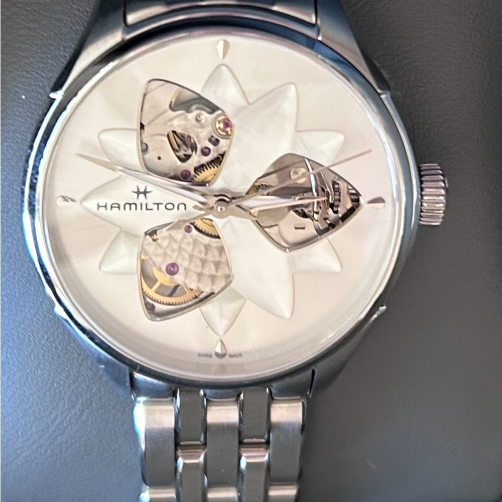 Jazzmaster Open Heart Lady Auto. Beautiful new Hamilton watch